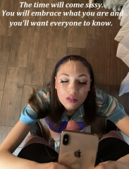 SissyCaptions0000249